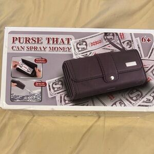 Black Money Spraying Wallet. Sz OS